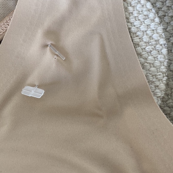 True & Co. True Body V Neck Bra; size S/P - Picture 11 of 11